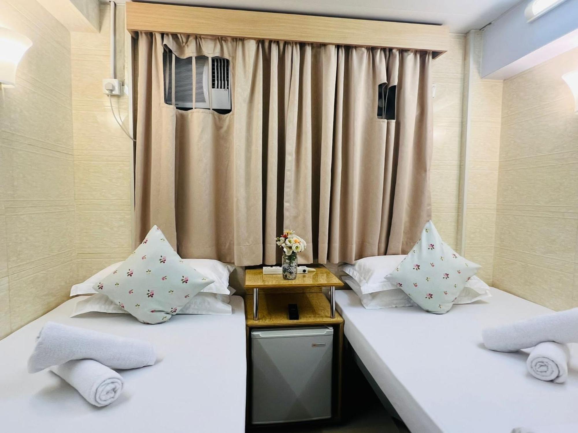 Holiday Guest House Гонконг Экстерьер фото