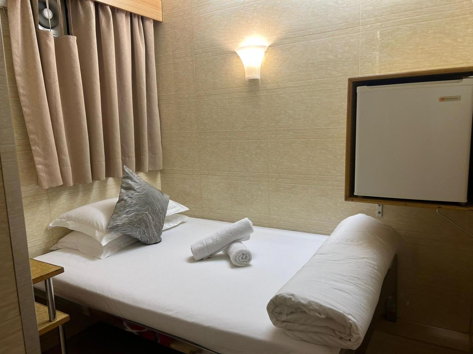 Holiday Guest House Гонконг Экстерьер фото